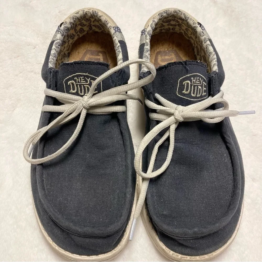 Men’s Hey Dude Wally Break Stitch Boat Shoes Size 10 Blue